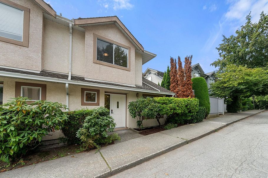 18 901 W 17th Street North Vancouver, BC - 39