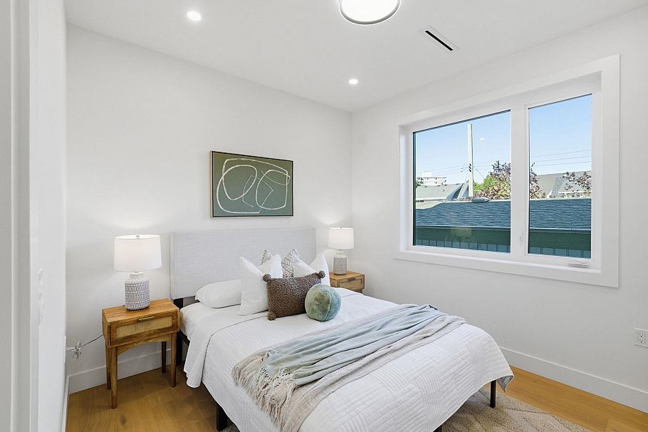 1 6141 Yew Street Vancouver, BC - 15