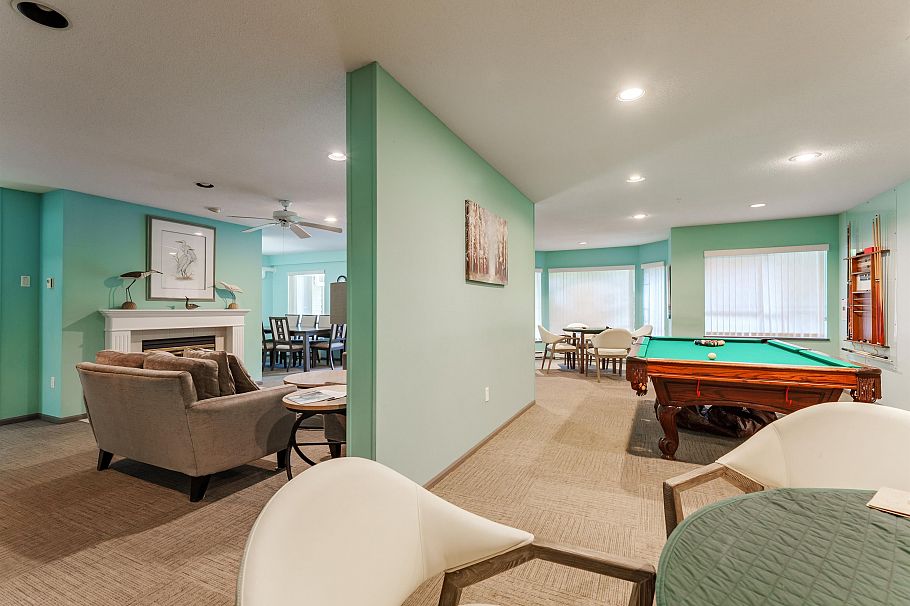 107 3690 Banff Court North Vancouver, BC - 31