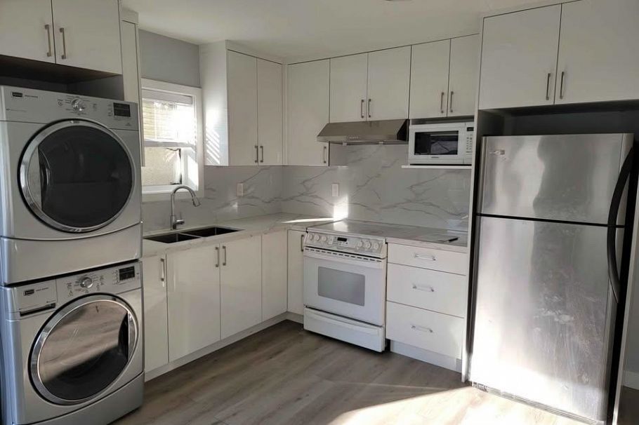 2456 E 19th Avenue Vancouver, BC - 3