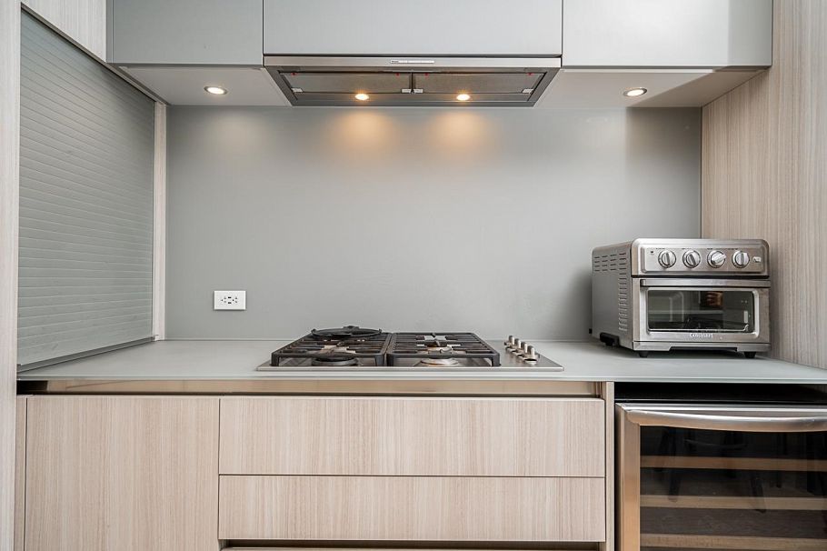 158 W Woodstock Avenue Vancouver, BC - 8