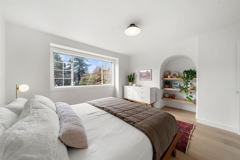 18 901 W 17th Street North Vancouver, BC - 20