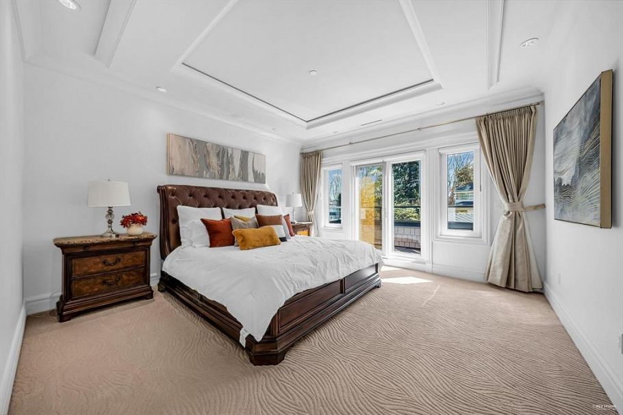 3176 W 35th Avenue Vancouver, BC - 18