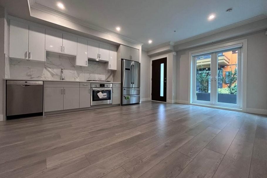 38 7567 Oak Street Vancouver, BC - 3