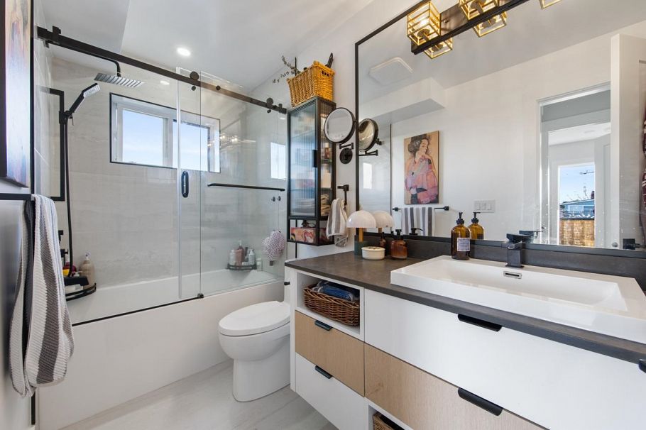 2558 Dundas Street Vancouver, BC - 15