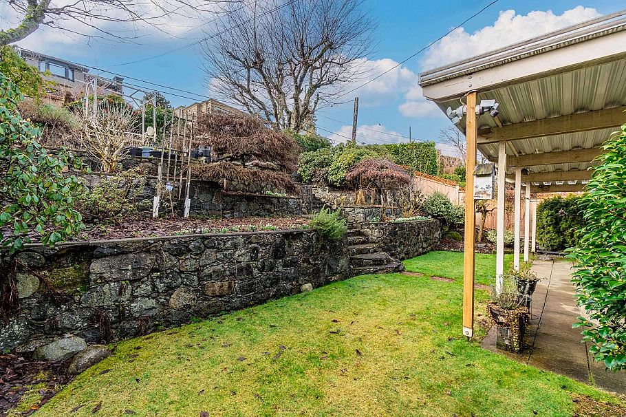 4807 Paton Street Vancouver, BC - 31