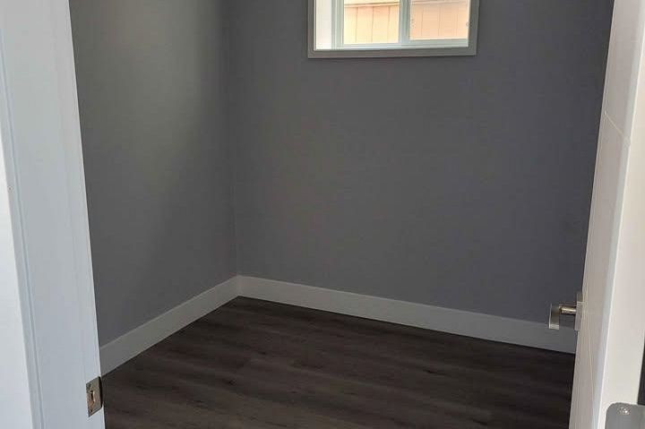 2456 E 19th Avenue Vancouver, BC - 10