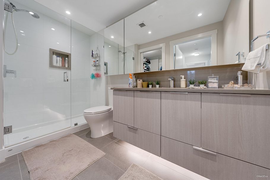 102 3588 Sawmill Crescent Vancouver, BC - 16