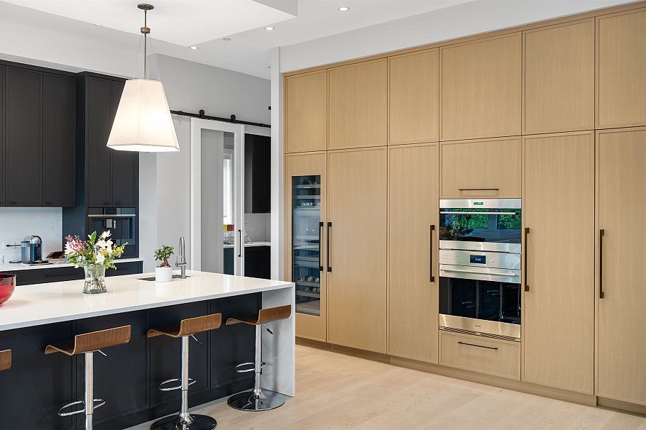 4172 Doncaster Way Vancouver, BC - 9