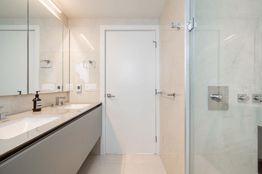 158 W Woodstock Avenue Vancouver, BC - 24