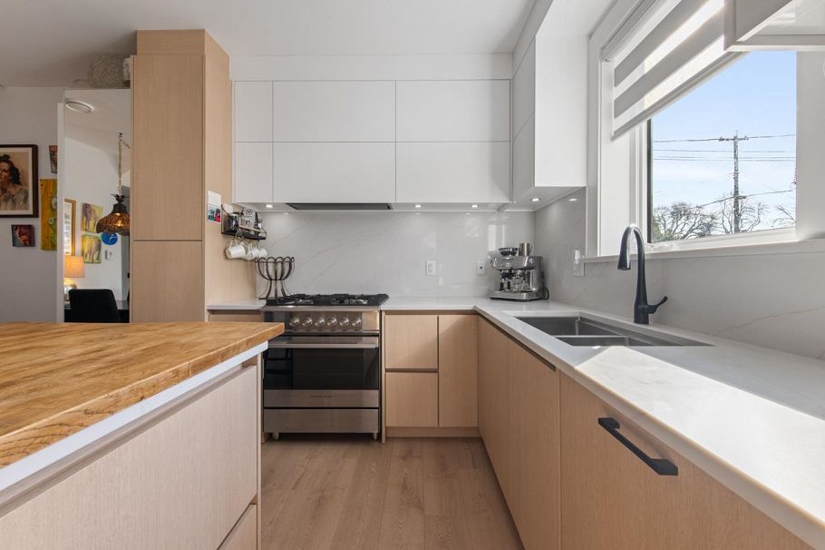 2558 Dundas Street Vancouver, BC - 9