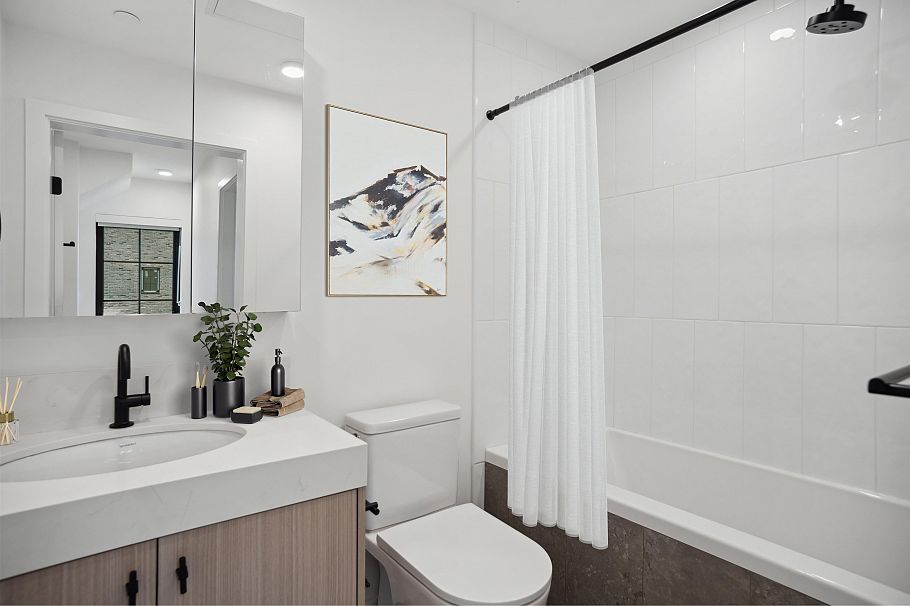 197 W King Edward Ave Street Vancouver, BC - 12