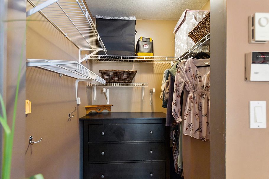 210 1989 Dunbar Street Vancouver, BC - 12