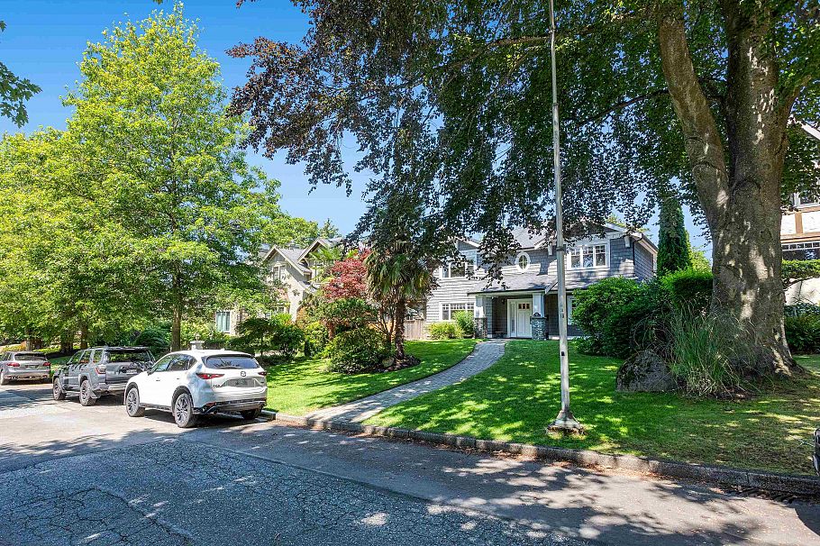 1845 W 62nd Avenue Vancouver, BC - 24