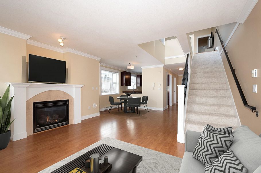 304 152 E 12th Street North Vancouver, BC - 5