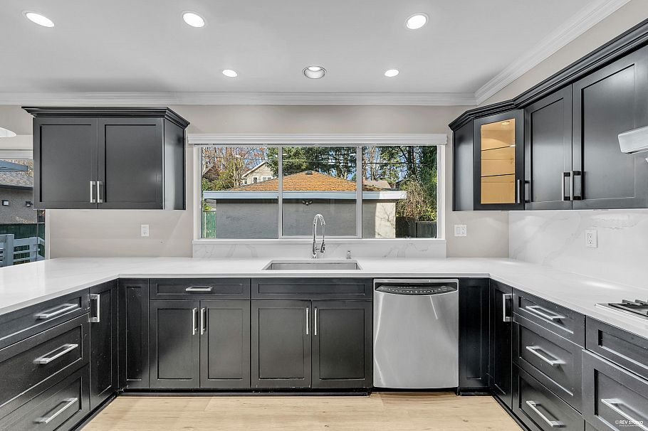 3979 W 33rd Avenue Vancouver, BC - 15