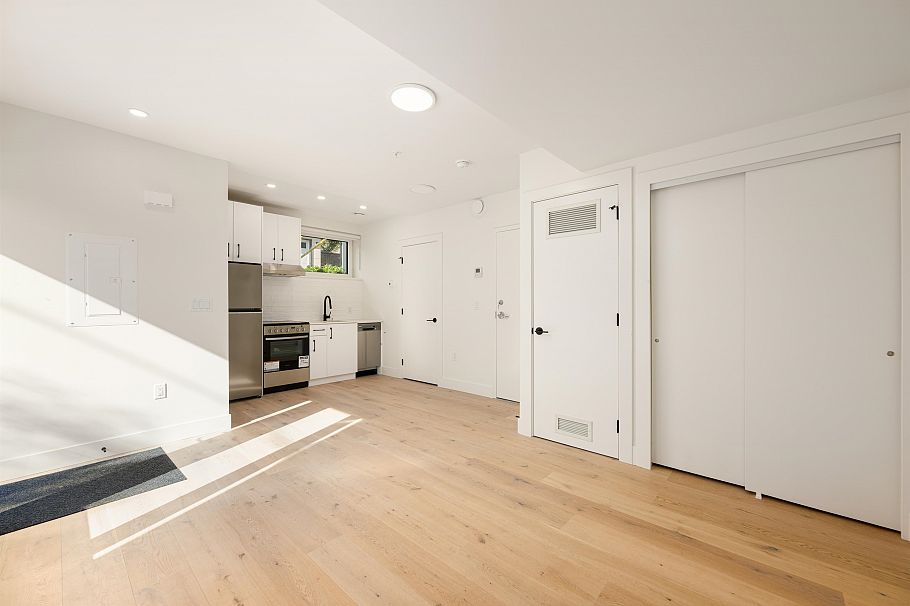 TH6 610 E 3rd Street North Vancouver, BC - 29