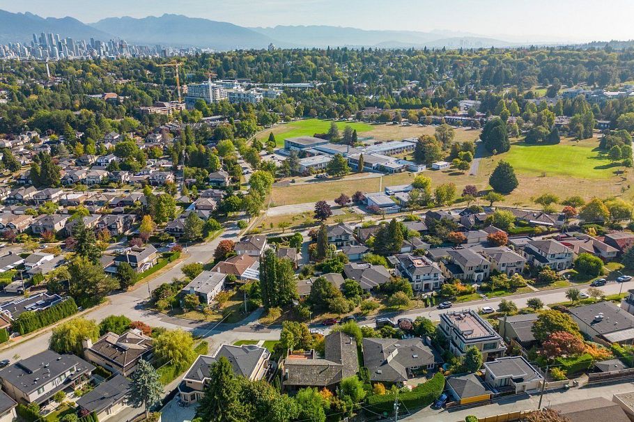 4729 Paton Street Vancouver, BC - 5