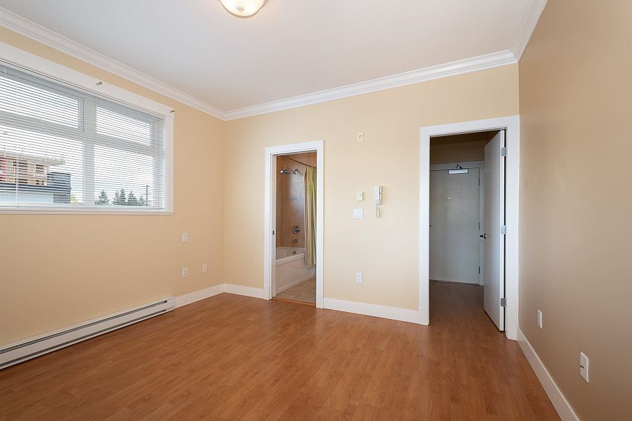304 152 E 12th Street North Vancouver, BC - 18