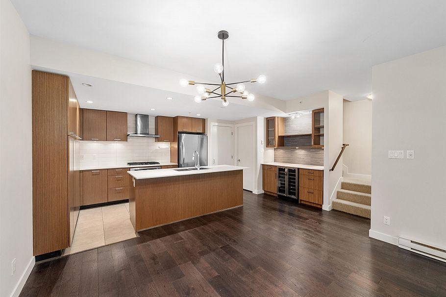 2389 Scotia Street Vancouver, BC - 6