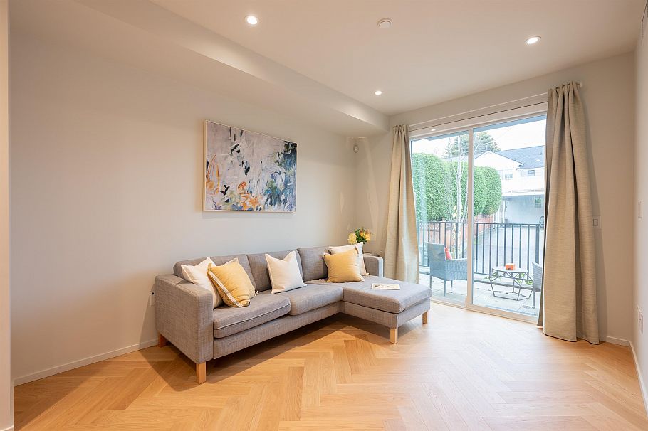 173 805 W 49th Avenue Vancouver, BC - 3