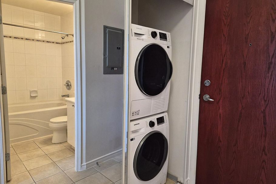 806 1239 W Georgia Street Vancouver, BC - 13