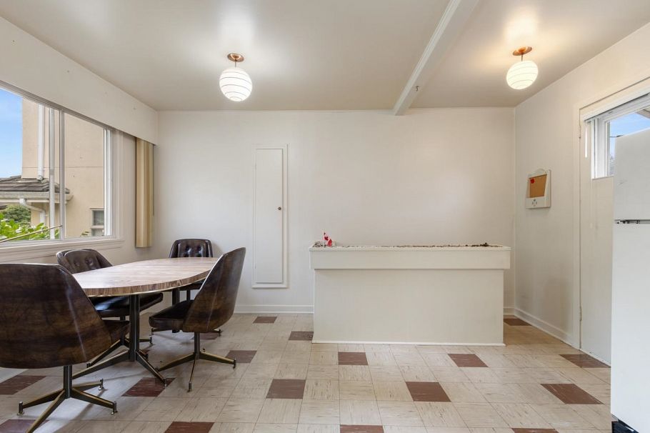 4805 Inverness Street Vancouver, BC - 11