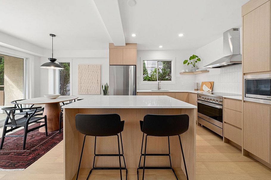 18 901 W 17th Street North Vancouver, BC - 28