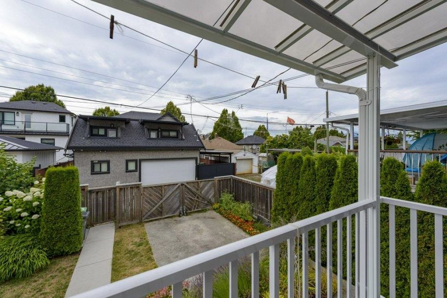 5051 Sherbrooke Street Vancouver, BC - 14