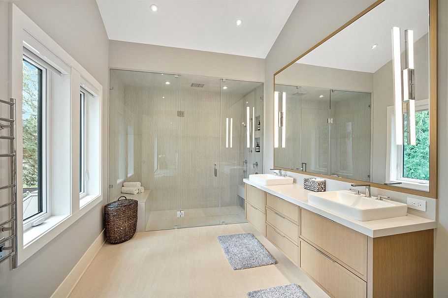 4172 Doncaster Way Vancouver, BC - 13