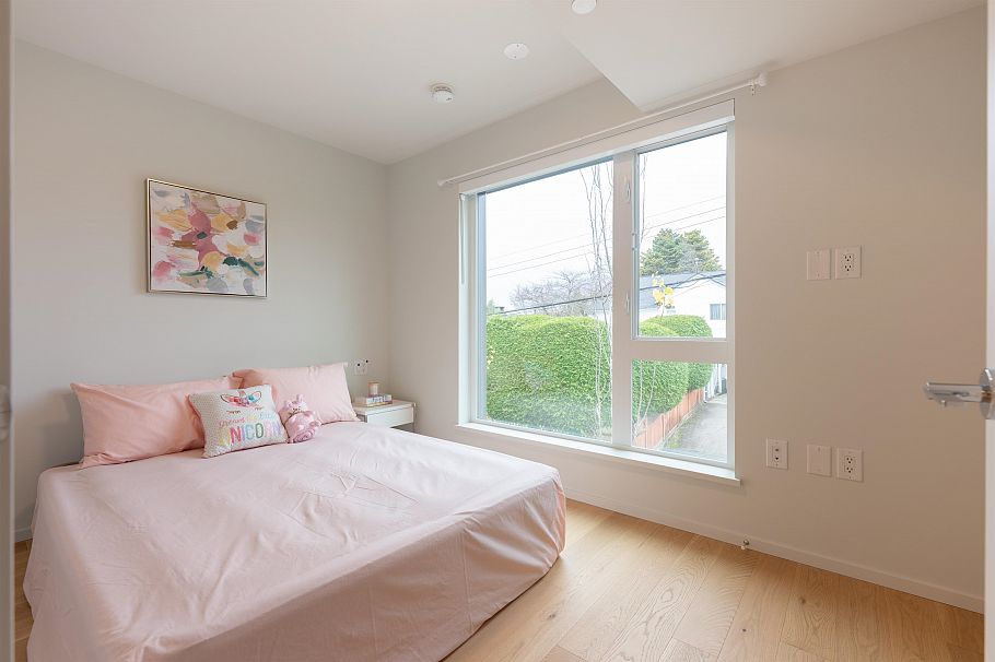 173 805 W 49th Avenue Vancouver, BC - 17