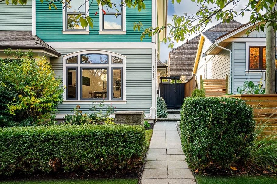 1915 Templeton Drive Vancouver, BC - 2