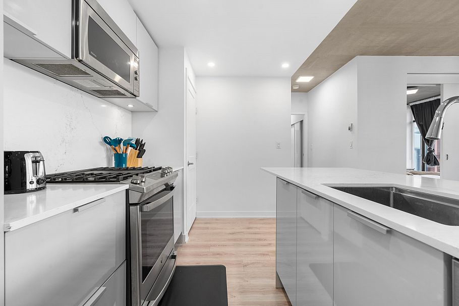 801 128 W Cordova Street Vancouver, BC - 17