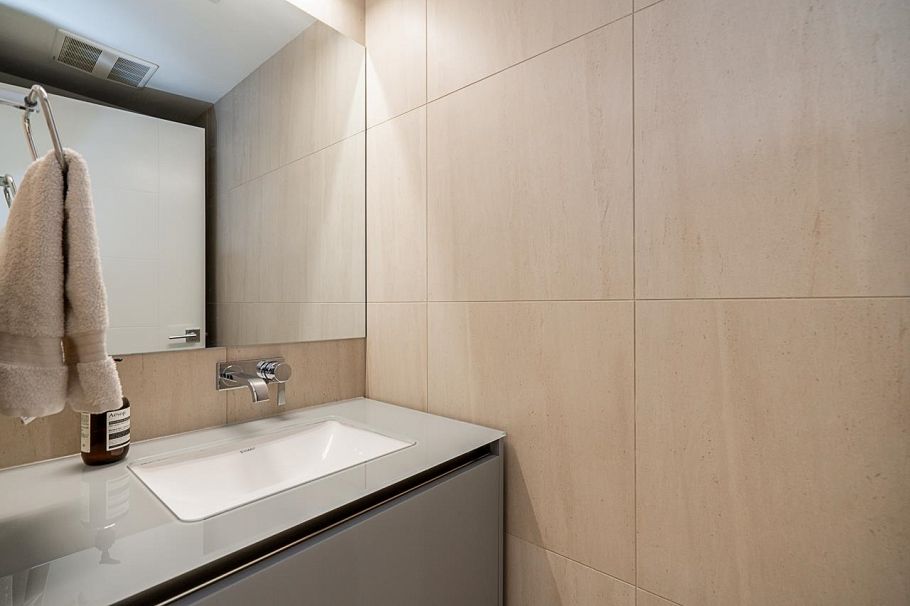 158 W Woodstock Avenue Vancouver, BC - 35