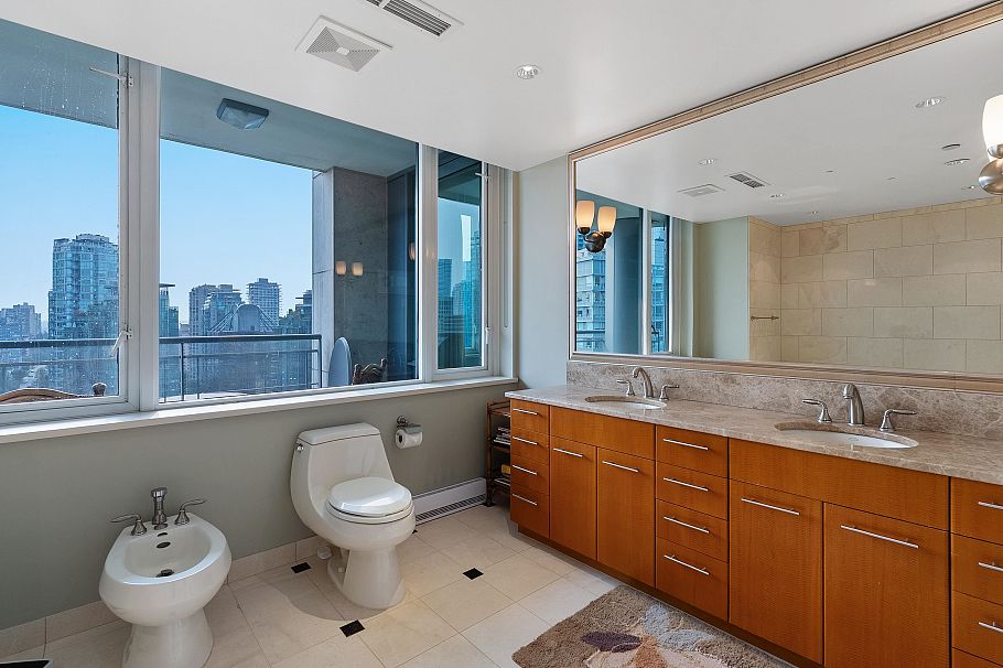 2502 323 Jervis Street Vancouver, BC - 23