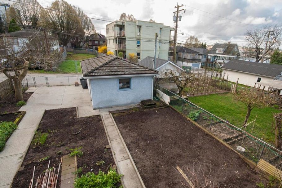 1360 Graveley Street Vancouver, BC - 5