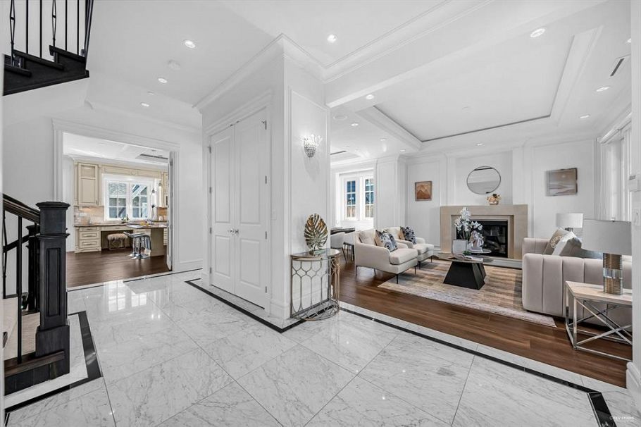 3176 W 35th Avenue Vancouver, BC - 7