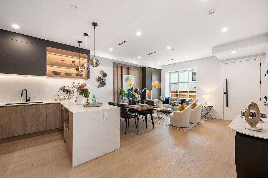 3 3065 Charles Street Vancouver, BC - 16