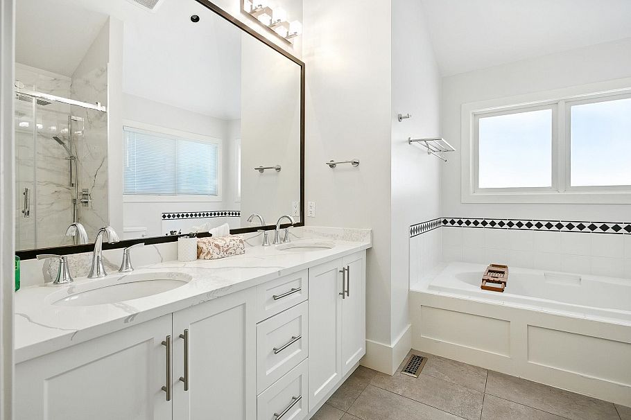 4420 Collingwood Street Vancouver, BC - 20