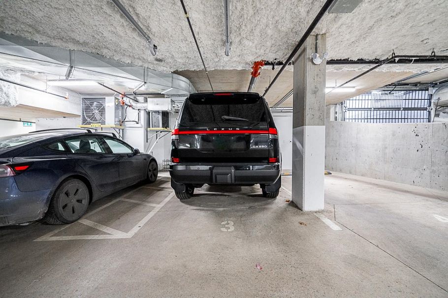 158 W Woodstock Avenue Vancouver, BC - 39