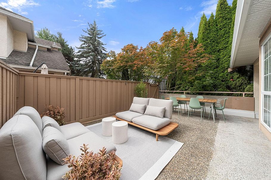 18 901 W 17th Street North Vancouver, BC - 15