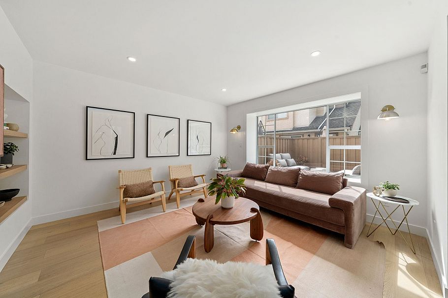 18 901 W 17th Street North Vancouver, BC - 11