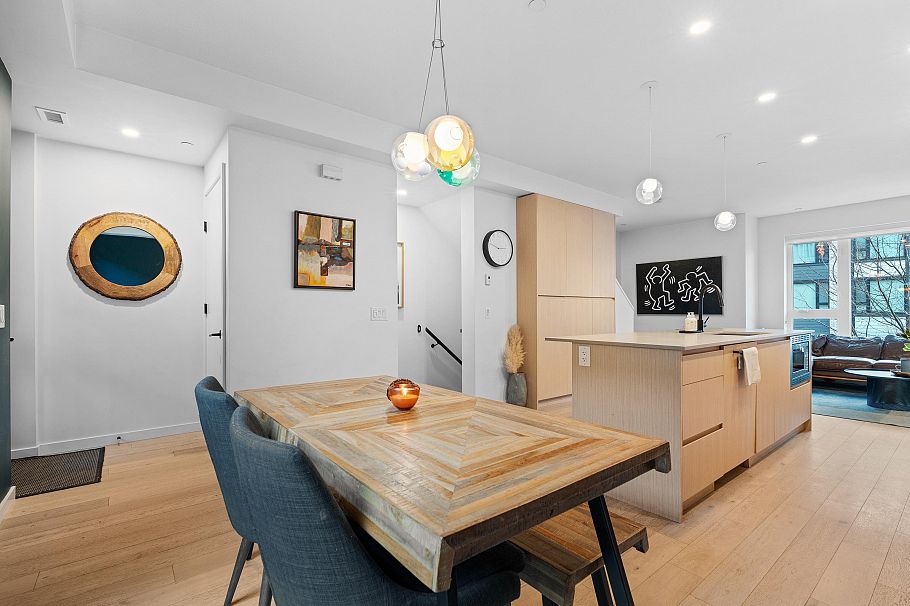 5 528 E 2nd Street North Vancouver, BC - 6