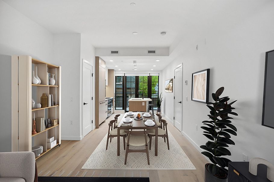 197 W King Edward Ave Street Vancouver, BC - 4