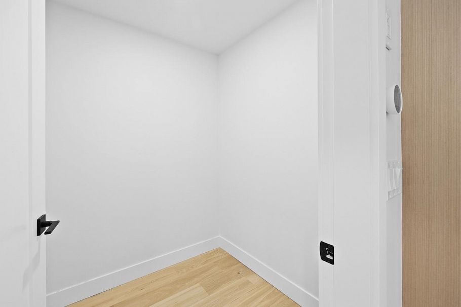 4542 Quebec Street Vancouver, BC - 27