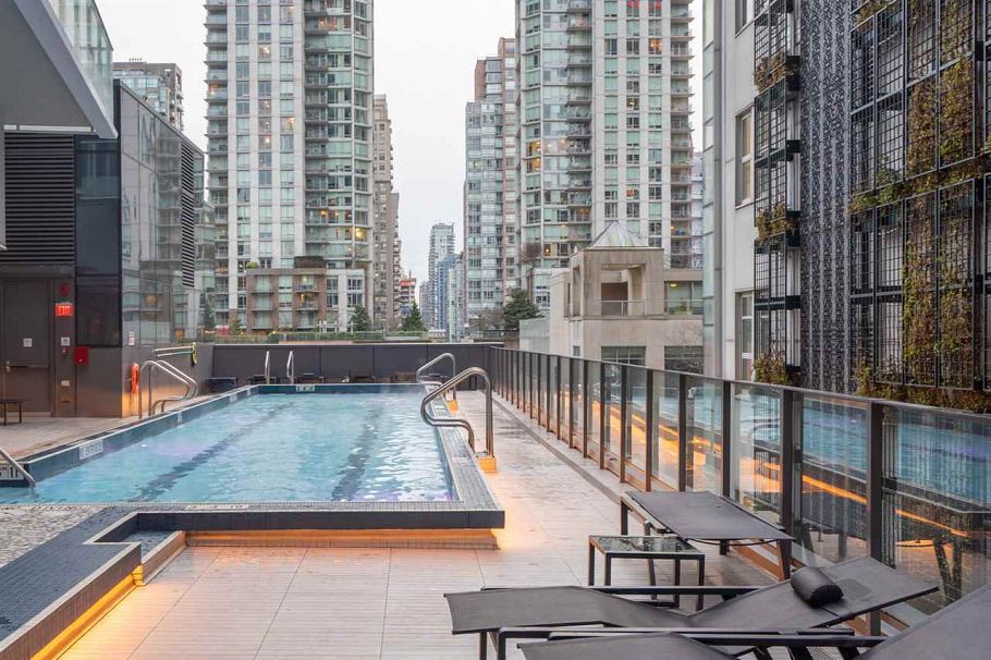 1103 777 Richards Street Vancouver, BC - 16