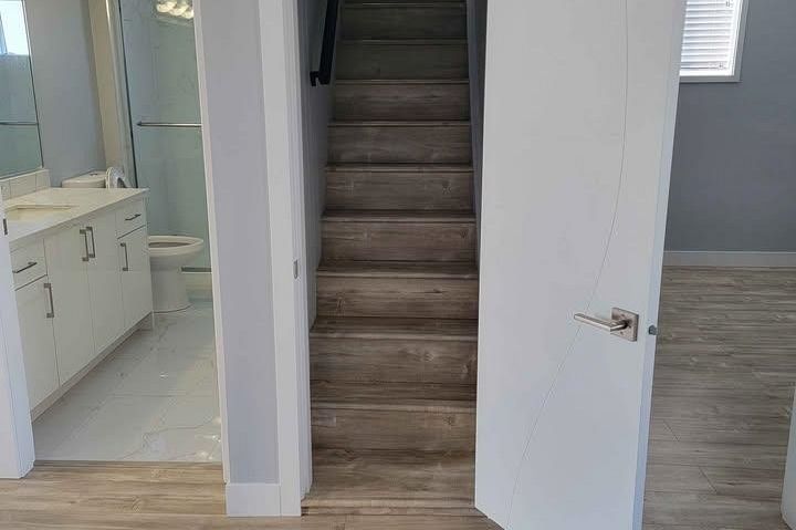 2456 E 19th Avenue Vancouver, BC - 7