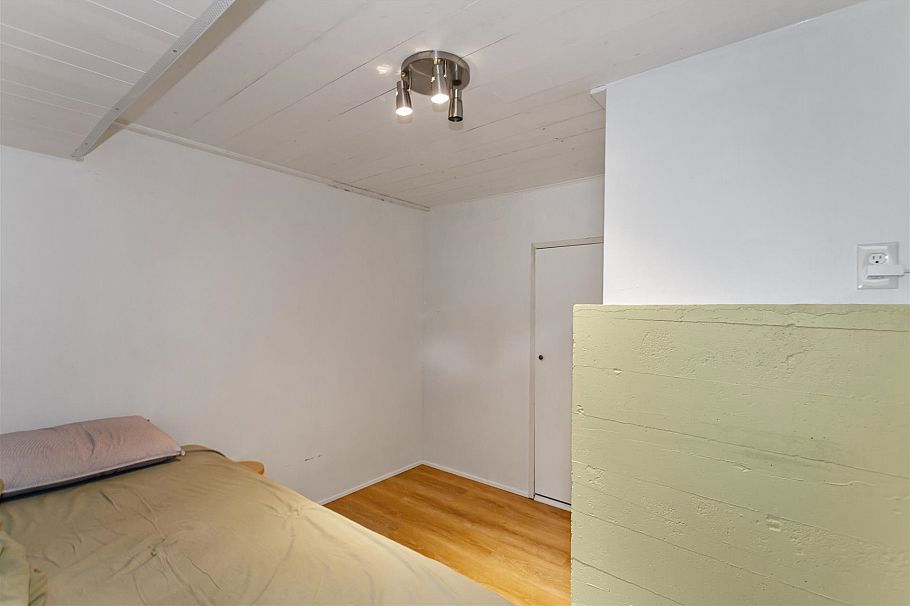 1615 Adanac Street Vancouver, BC - 24