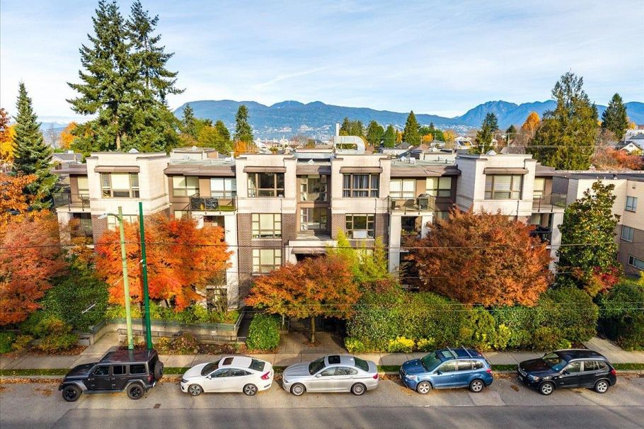 306 3839 W 4th Avenue Vancouver, BC - 1