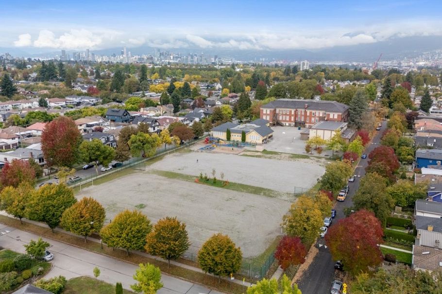 4805 Inverness Street Vancouver, BC - 29